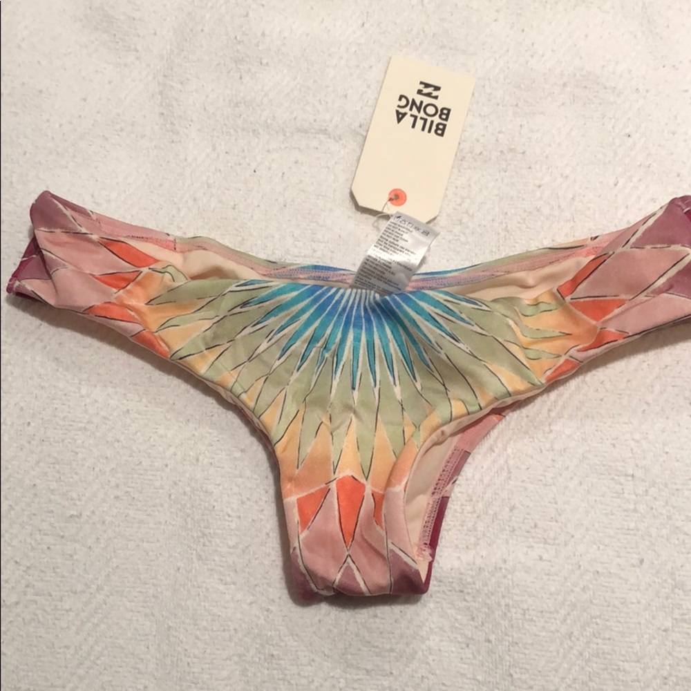 cheeky and colorful Billabong bikini bottoms🌈NWT